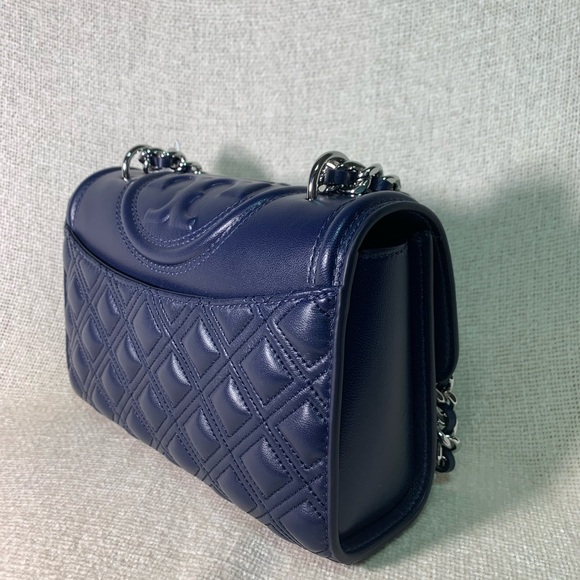 NEW Tory Burch Fleming Royal Navy Small Convertible Crossbody Bag/Shoulder Bag - Picture 5 of 16
